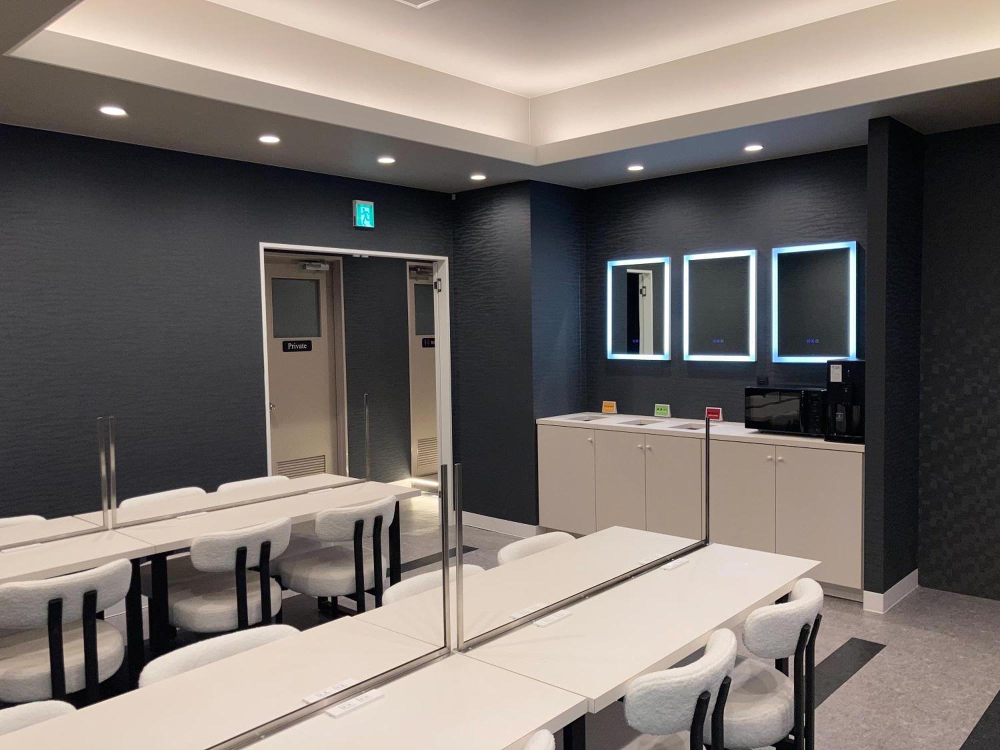 Capsule Hotel Nagasaki Bagian luar foto